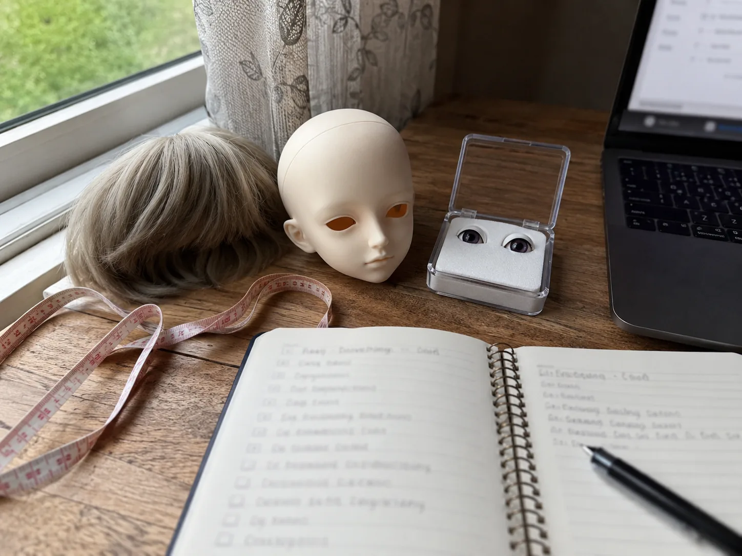 Small CMDOLL BJD sourcing desk with boxes, bubble wrap and measurement tools